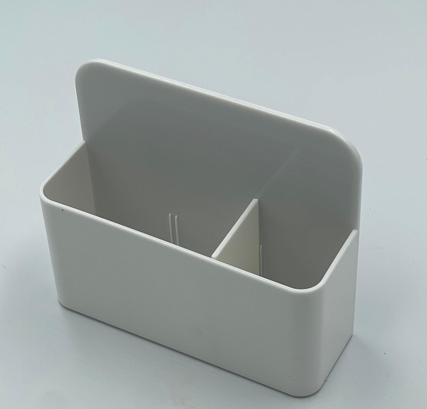 Магнитная универсальная подставка для маркеров и губок "Двойная"белого цвета 4х12х10см