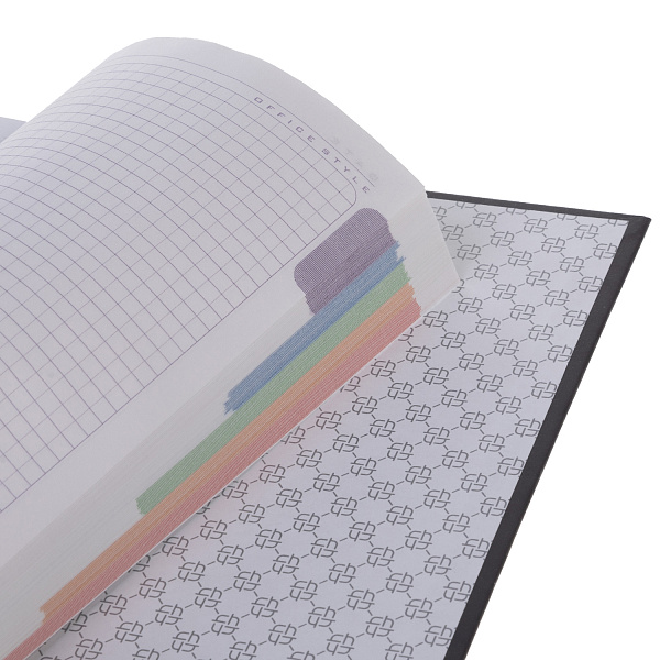 Бизнес-блокнот А5 80 л. кл. тв.переплет "Золотые страницы" 167х216мм 5-цв. блок запечат. форзац мат.ламин. 3D фольга