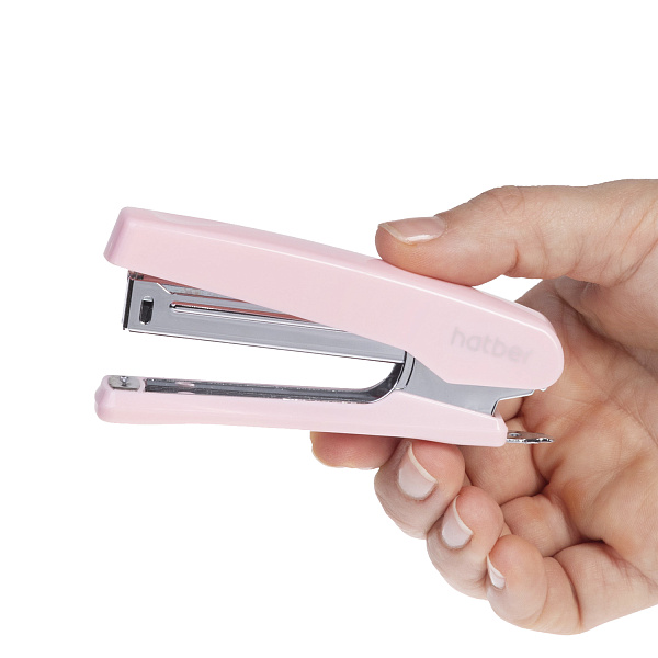 Степлер на 16 л. №10 Hatber Gentle Пластиковый 100 скоб захват 60мм с антистеплером Ассорти в картонной коробке