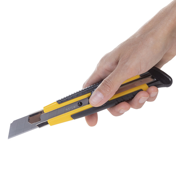 Нож канцелярский 18 мм Hatber "BRAVOTWIST-LOCK",+2 запасн.лезвия металл.направл. 